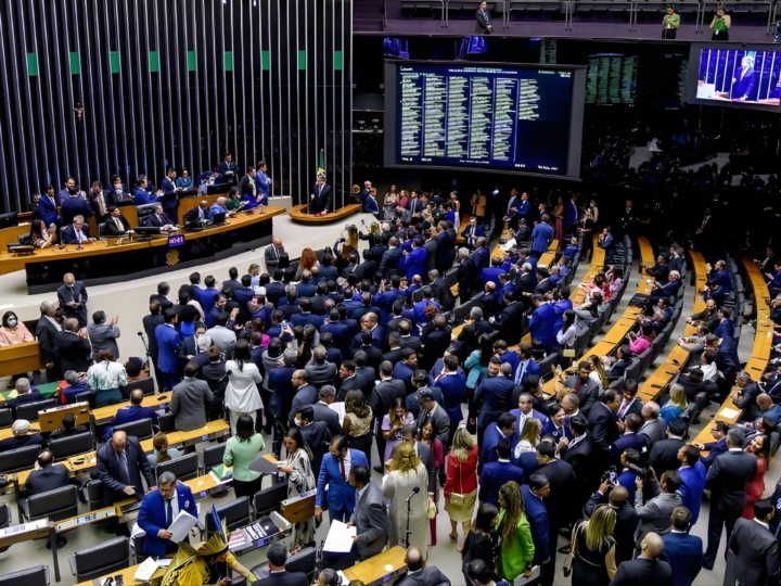 Pressão sindical funciona e votação do PL 2379/2022 é adiada na Câmara Federal