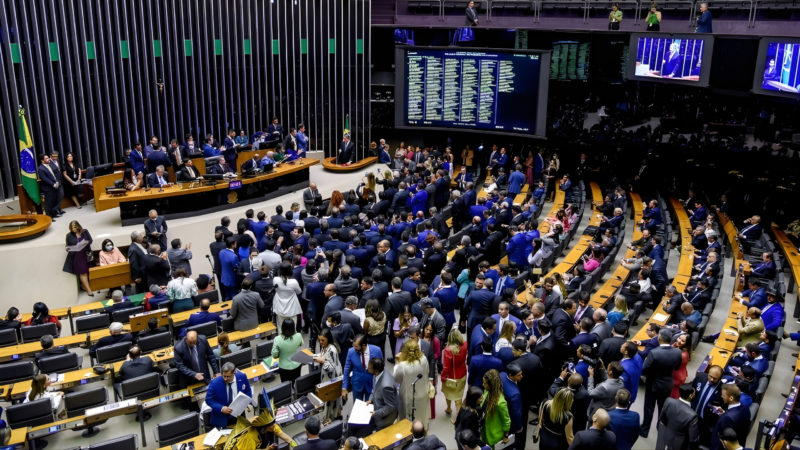 Pressão sindical funciona e votação do PL 2379/2022 é adiada na Câmara Federal