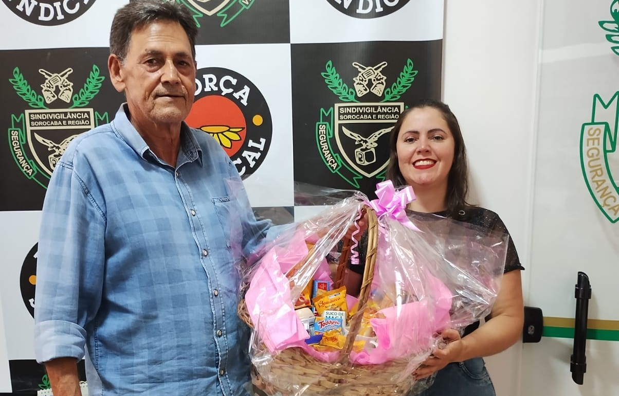 Entrega de prêmio: Mês das Mulheres no Sindivigilância